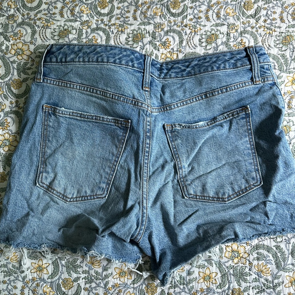 Universal Thread Blue Denim Jeans - Picture 2 of 3